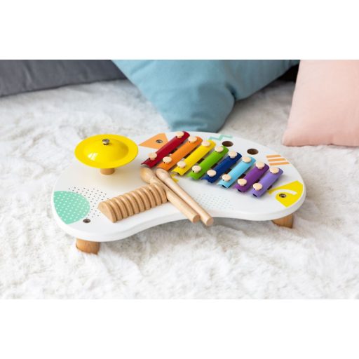 Zeneasztal hangszerekkel +18 hónap