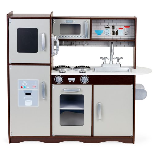 Fa gyerekkonyha szekrényekkel és hűtővel