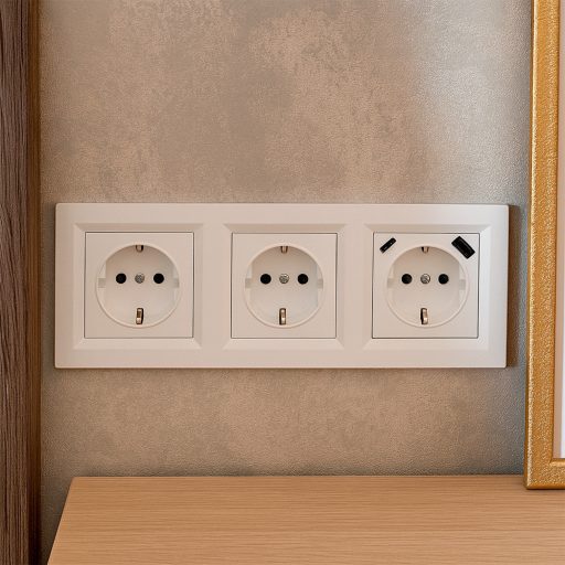 Nova III kettő dugalj USB csatlakozóval fehér kerettel