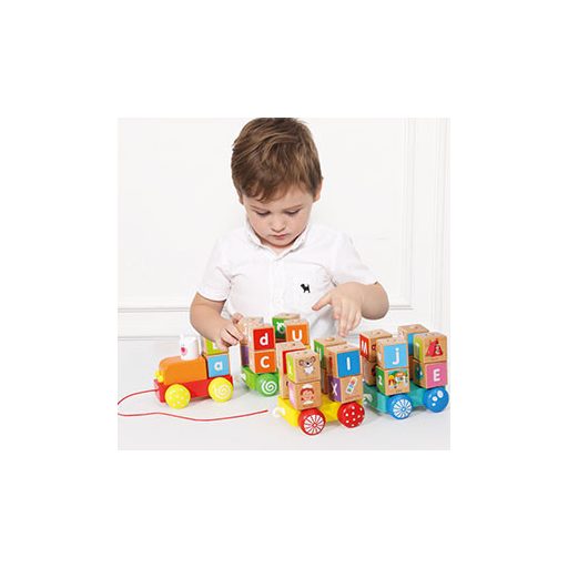 Favonat oktató építőkockákkal ábécé